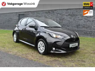 Mazda 2 Hybrid 1.5 Pure Hybride zwart (bj 2023, automaat)