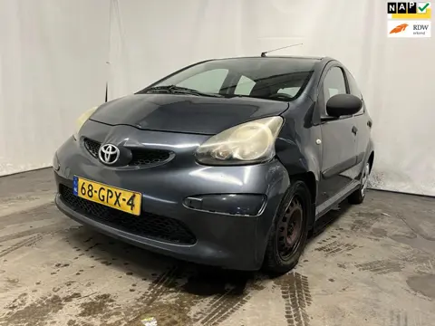 Toyota Aygo 1.0-12V SCHADEAUTO!!