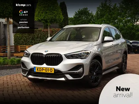 BMW X1 xDrive20i | 4x4 | Carplay | HUD | Trekhk | Camera | 1e Eig. | Ad.Cruise | Dealeronderhouden!