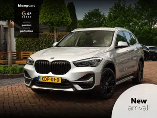 BMW X1 xDrive20i | 4x4 | Carplay | HUD | Trekhk | Camera | 1e Eig. | Ad.Cruise | Dealeronderhouden!