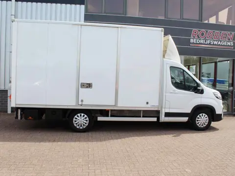 Maxus eDeliver 9 L3 65 kWh Elektrische Bakwagen Laadklep