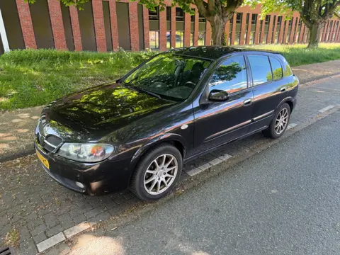 Nissan Almera 1.5 Visia met airco