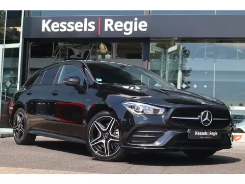 Mercedes-Benz CLA-Klasse Shooting Brake 250 e AMG Line Night | Burmester | Ambient | Camera | CarPla
