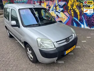 Peugeot Partner MPV 1.4 XR airco dubbele schuifdeur stuurbekrachtiging zeer leuke auto ideaal voor k