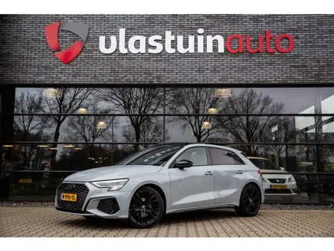 Audi A3 Sportback 35 TFSI S edition , Panoramadak, Carplay,