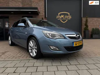 Opel Astra Sports Tourer 1.4 Turbo Sport 140PK Airco Navi Cruise Control Elk.Ramen 4x Trehaak