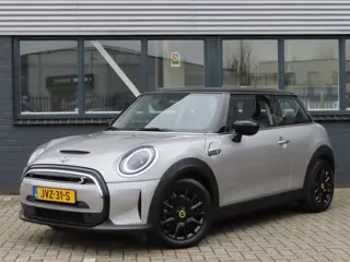 MINI Mini Electric Classic 33 kWh | camera | keyless entry | comfortstoelen |