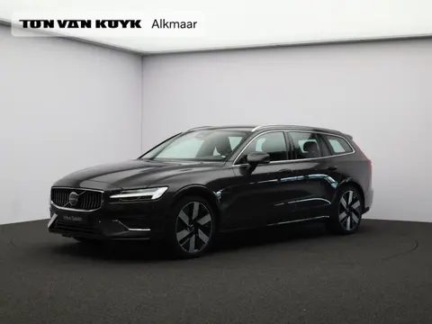 Volvo V60 T6 350PK Recharge AWD Core Bright /  Adaptive Cruise / BLIS / Verwarmbare Voorstoelen + St