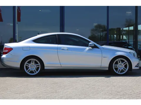 Mercedes-Benz C-Klasse Coupé 180 AUT7 Ambition AMG-LINE NAVI <<ZEER NETTE AUTO>>