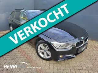BMW 3-serie Touring 316i Business Sport Stoelverw / Trekhaak / Xenon / Navi / PDC / Clima