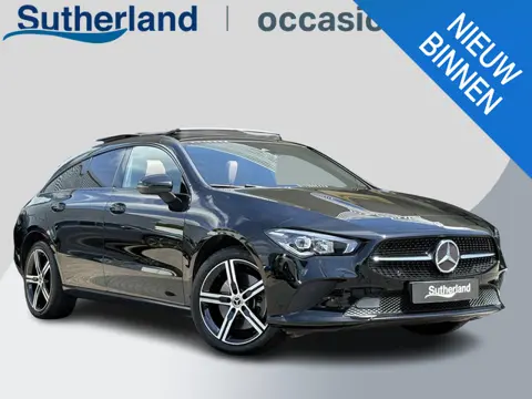 Mercedes-Benz CLA-klasse Shooting Brake 250 e AMG Line | Panoramadak | Stoelverwarming  | Achteruitr