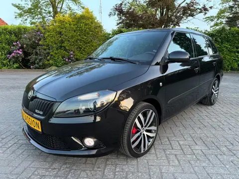 Skoda Fabia 1.4 TSI RS DSG Navi/Stoelverw/Cruise/Voll
