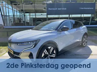 Renault Mégane E-Tech EV60 220 Optimum Charge Iconic 2e Pinksterdag open 09.30 - 17.00 uur