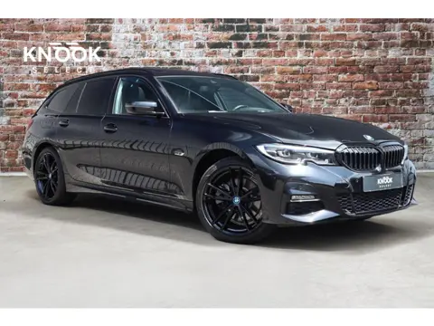 BMW 3-serie Touring 320e xDrive High Executive M Sport Pakket Automaat / Live Cockpit Professional /