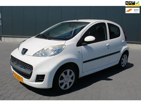 Peugeot 107 1.0-12V XS 1e eigenaresse 5 deurs airco