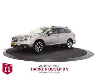 Subaru Outback 2.5i Premium Schuifdak / leer / Trekhaak / Camera / Harman Kardon enz