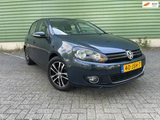 Volkswagen Golf 2.0 TDI Highline Automaat