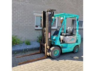 MITSUBISHI FD15 Diesel Heftruck FREELIFT TRIPLO