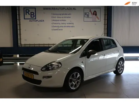 Fiat Punto Evo 0.9 TwinAir Young / APK 5 2027 / NAP / AIRCO ! ! !