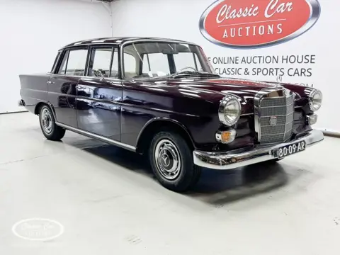 MERCEDES-BENZ 200 D - ONLINE AUCTION