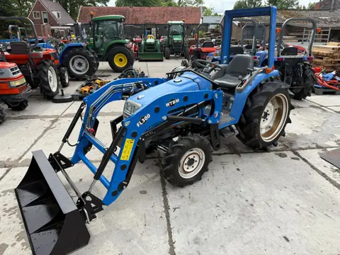 Iseki Sial26 met voorlader