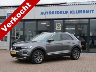 Volkswagen T-Roc 1.5 TSI Sport Executive | trekhaak | camera | keyless | stoelverw