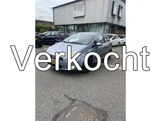 Fiat Grande Punto 1.4 Edizione Prima Clima. Keurig nette en goed rijdende Punto met een Apk keuring 