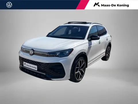 Volkswagen Tiguan 1.5eHybrid 150kW/204PK R-Line Black Style · Leder · Harman Kardon · Panoramadak · 