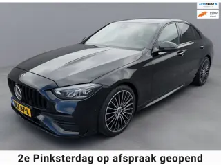 Mercedes-Benz C-klasse C300 AMG Line Pano 19inch 360cam C43 AMG pack Burmester