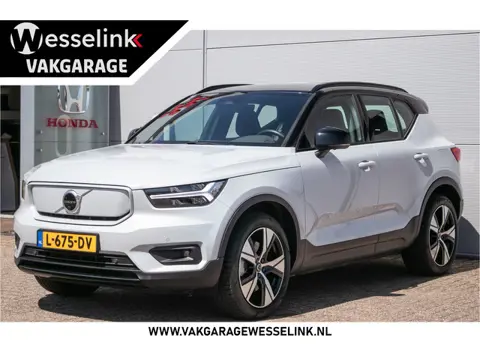 Volvo XC40 Recharge P8 AWD R-Design | 360 cam | two-tone | Apple / Android | Ad. Cruise