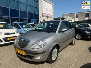 Lancia Ypsilon 1.4-16V Oro Automaat, Airco, APK 05/27