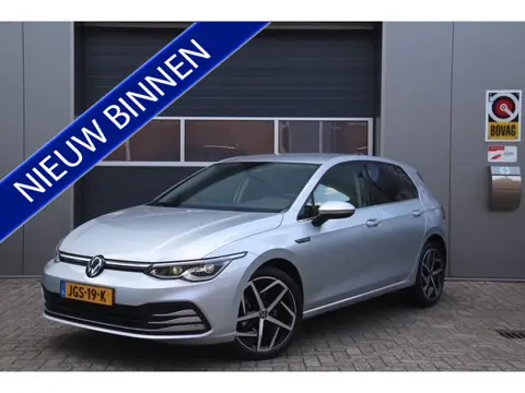 Volkswagen Golf 1.5 eTSI R-Line Business+, Stoel & Stuurverwarmd, IQ.LIGHT, Camera, Navi