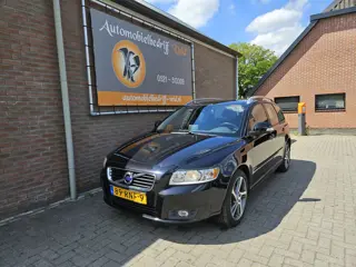 Volvo V50 2.0 Kinetic (bj 2011)