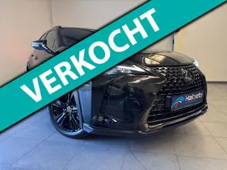 Lexus UX 250h Black Line Luxery / Vol opties! pas 14000km/Dealer onderh. 10j garantie