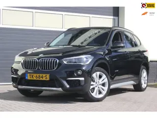BMW X1 xDrive20i High Executive xLine | Trekhaak | Leer |