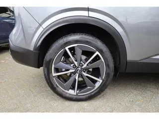 Nissan Qashqai 1.3 MHEV Xtronic Tekna Plus PANO HUD MASSAGE MEMORY CARPLAY 360-CAM LEER STOEL/STUUR/