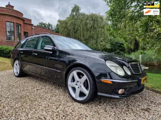Mercedes-Benz E-klasse Combi 320 Avantgarde AMG Uitvoering NIEUWE Banden en velgen Schuif/kanteldak 
