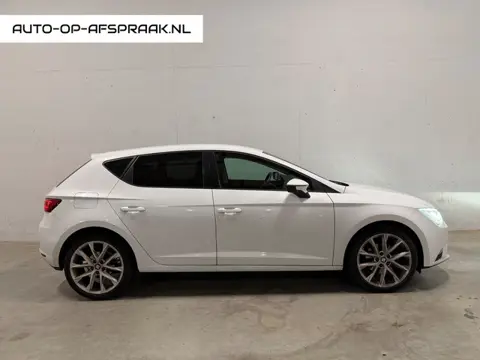 Seat Leon 1.2 TSI Style Navi Camera Apple Car Play Clima Cruise PDC