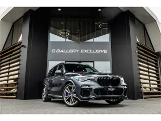 BMW X5 M50i Executive - Grijs Kenteken | M Sport | Panorama | Memory | 360 Camera
