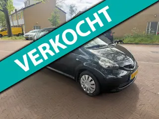 Toyota Aygo Airco / 120.000 km / Volledig historie bekend / Leuke auto