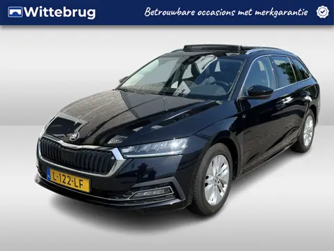 Škoda Octavia Combi 1.0 e-TSI Business Edition / AUTOMAAT/ PANO/ CRUISE/ SMARTLINK/ PARKEER SENSOREN