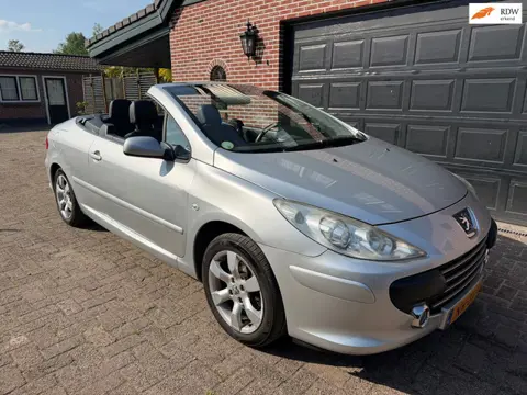 Peugeot 307 CC 2.0-16V Oxygo Cabrio LEER
