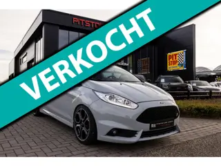 Ford Fiesta 1.6 ST200, 200PK, Camera, Cruise, Navi, Stoelverwarming!