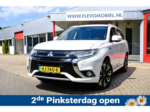 Mitsubishi Outlander 2.0 PHEV instyle+ Aut. Pano|Leder|Navi|Cam