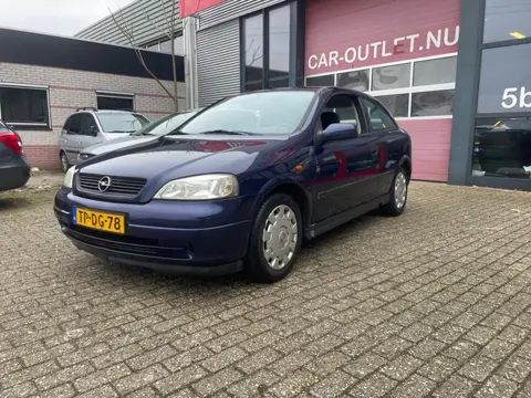 Opel Astra 1.6-16V GL automaat