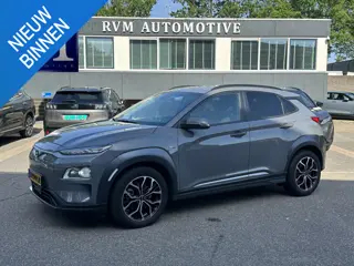 Hyundai Kona EV Premium 64 kWh SOH 97% | 12 MND BOVAG GARANTIE | STOEL/STUURVERWARMING | ELEK. STOEL