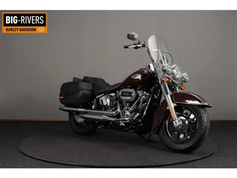 Harley-Davidson FLHCS Heritage Classic 114 Solid Colour