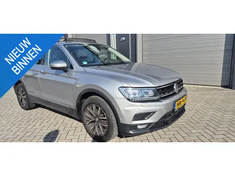 Volkswagen Tiguan 1.5 TSI ACT Comfortline Business Automaat | Panorama | Navi | Bluetooth | Van een 