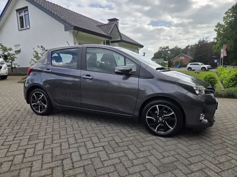 Toyota Yaris 1.3 VVT-i Dynamic