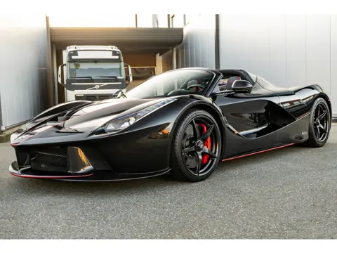 Ferrari LaFerrari Aperta - Nero Daytona - Delivery kilometers - NETTO PRICE